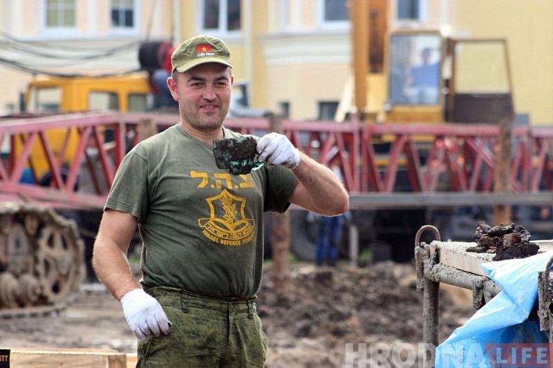 У Гродна прыехалі прадстаўнікі "Лініі Сталіна": спадзяюцца на новыя знаходкі У Гродна прыехалі прадстаўнікі "Лініі Сталіна": спадзяюцца на новыя знаходкі