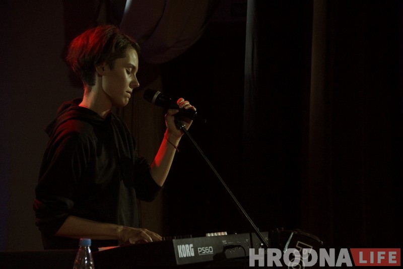 “Восенню я планую сумаваць”. Хто прыйшоў на канцэрт Dakooka у Гродне? “Восенню я планую сумаваць”. Хто прыйшоў на канцэрт Dakooka у Гродне?