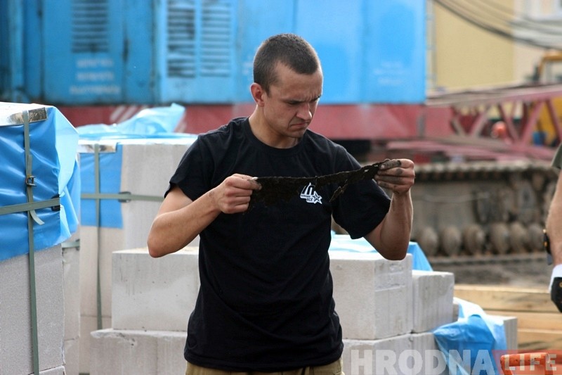 У Гродна прыехалі прадстаўнікі "Лініі Сталіна": спадзяюцца на новыя знаходкі У Гродна прыехалі прадстаўнікі "Лініі Сталіна": спадзяюцца на новыя знаходкі