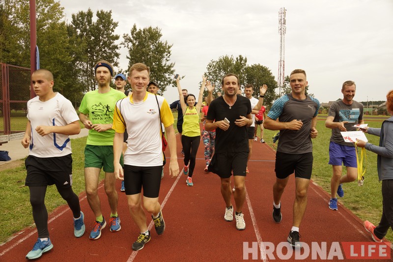 Больш за 300 удзельнікаў прабегліся з #велкомбегом на Альшанцы Больш за 300 удзельнікаў прабегліся з #велкомбегом на Альшанцы