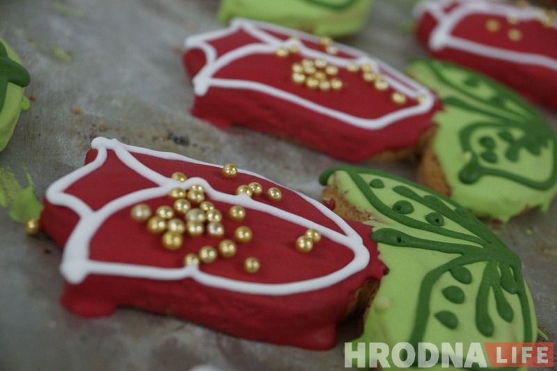 На прянике - олень святого Губерта, на упаковке - гравюра Маковского. "Гродненский пряник" появился в обновленном варианте