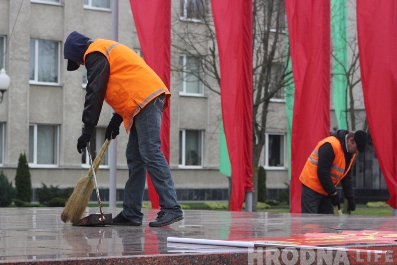 "Жывем той краінай, якую развалілі". Святкаванне 100-годдзя Кастрычніцкай рэвалюцыі ў сучасным Гродне