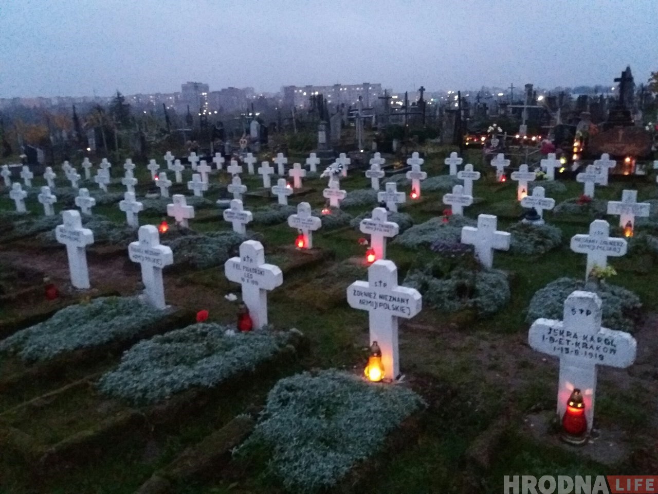 Старыя каталіцкія могілкі ў Гродне на Дзяды Старыя каталіцкія могілкі ў Гродне на Дзяды
