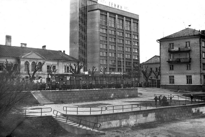 Прараб на пенсіі распавядае: як у Гродне будавалі аблвыканкам і дом з яўрэйскіх мацэваў