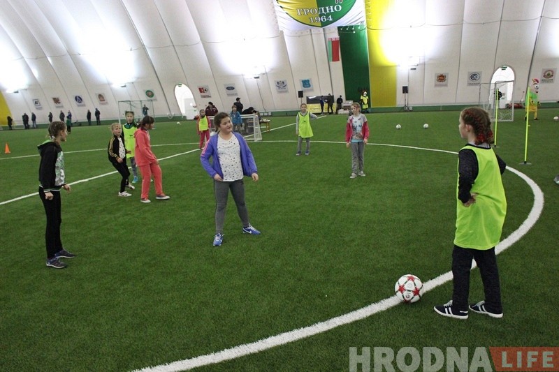 У навагоднім турніры па футболе "Baby cup" прыняло ўдзел больш за 120 дзяцей У навагоднім турніры па футболе "Baby cup" прыняло ўдзел больш за 120 дзяцей