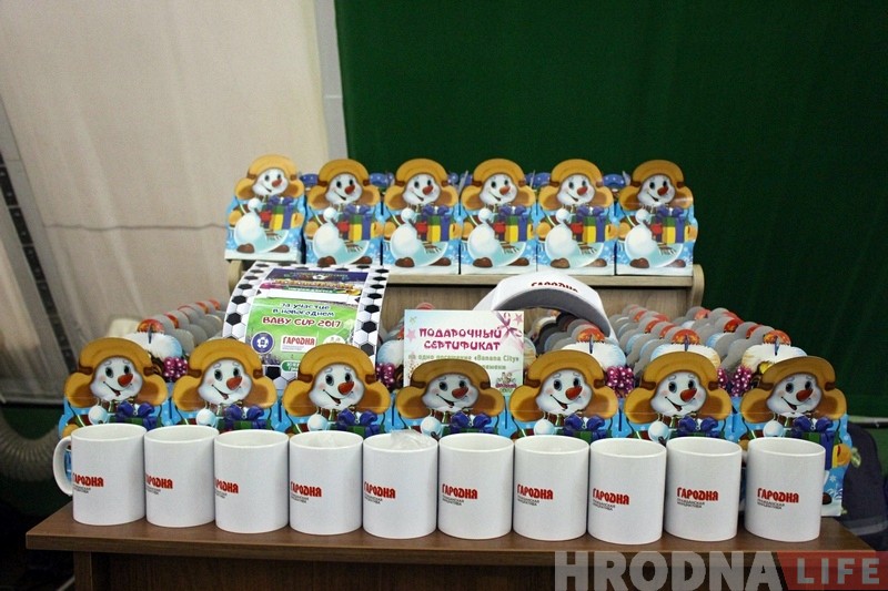 У навагоднім турніры па футболе "Baby cup" прыняло ўдзел больш за 120 дзяцей У навагоднім турніры па футболе "Baby cup" прыняло ўдзел больш за 120 дзяцей