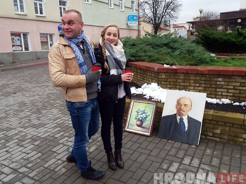 У Гродне на Савецкай можна набыць Леніна за 80 рублёў. Але не набываюць
