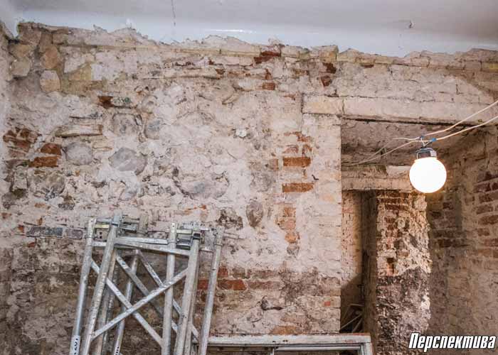 Фота: як працягваецца рэканструкцыя палаца ў Свяцку