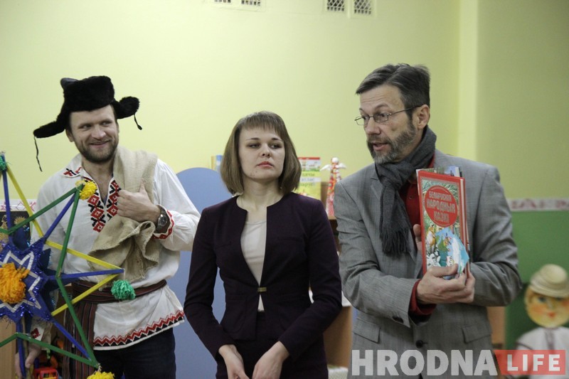 “Мы са святам вас вітаем!” Калядоўшчыкі ў Гродне наведалі беларускамоўную групу ў дзіцячым садку