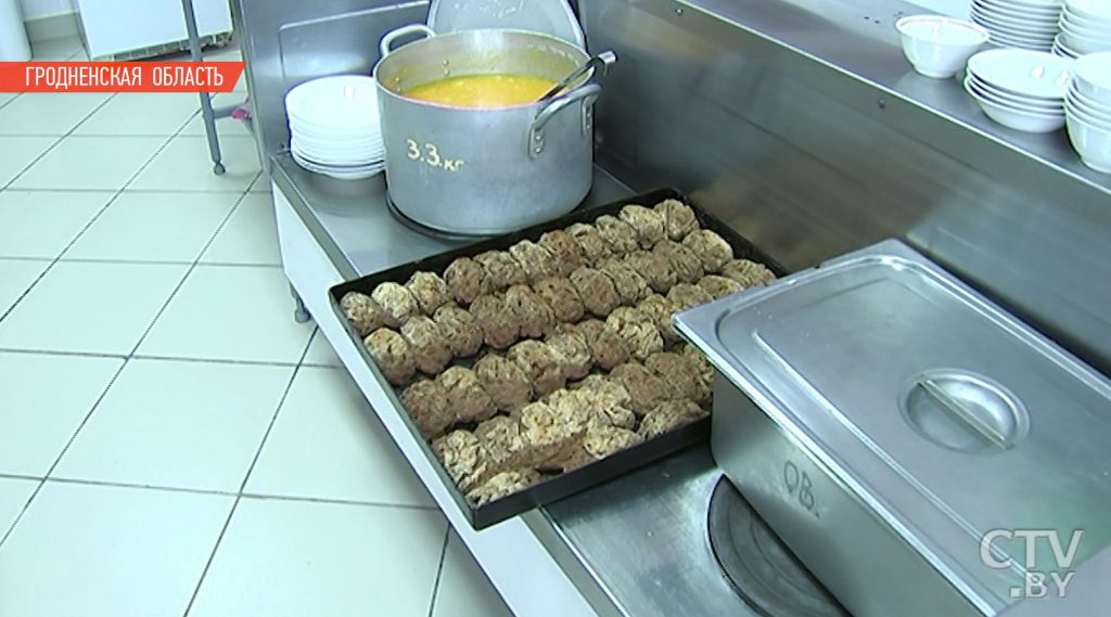 Дзяржкантроль сур'ёзна ўзяўся за школьнае харчаванне: безліч парушэнняў у сталоўках і буфетах