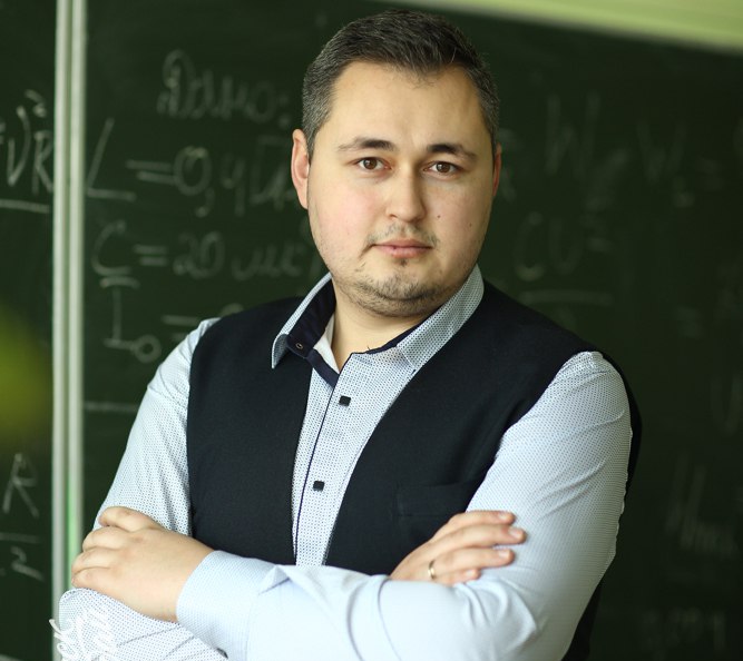 Як спінэр, гарбата і лыжы дапамагаюць у фізіцы. Настаўнік распрацаваў гульню для смартфонаў