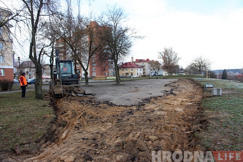 На Дарвіна пачалі рыхтаваць тэрыторыю пад назіральную пляцоўку На Дарвіна пачалі рыхтаваць тэрыторыю пад назіральную пляцоўку