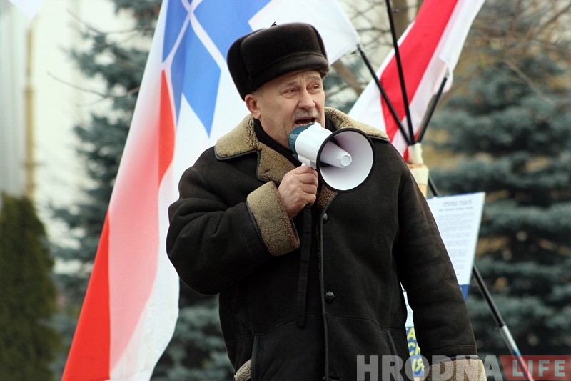 Пікетам на Савецкай дэмакраты нагадалі гродзенцам пра 100 год БНР Пікетам на Савецкай дэмакраты нагадалі гродзенцам пра 100 год БНР