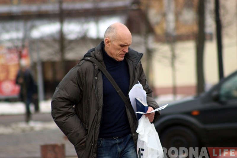 Пікетам на Савецкай дэмакраты нагадалі гродзенцам пра 100 год БНР Пікетам на Савецкай дэмакраты нагадалі гродзенцам пра 100 год БНР