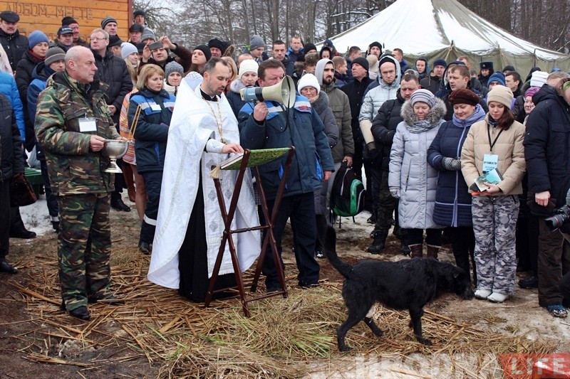 "Адчуванні - труба, космас". Гродзенцы на Юбілейным возеры святкавалі Вадохрышча