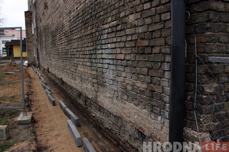 У Гродне пачаўся рамонт самага вялікага дарэвалюцыйнага жылога дома У Гродне пачаўся рамонт самага вялікага дарэвалюцыйнага жылога дома