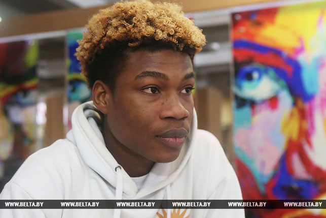 Танна, смачна і хутка: рэпартаж са студэнцкай сталоўкі ў Гродне