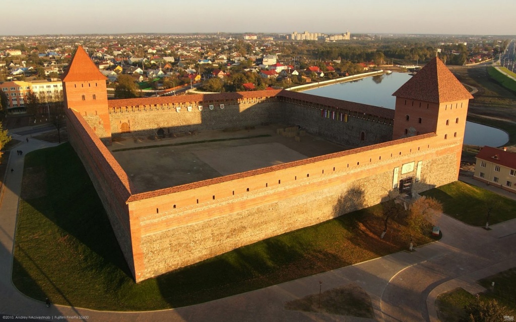 Як рэстаўруюць помнікі архітэктуры на Гродзеншчыне: агляд стану замкаў, Каложы ды іншых знакавых аб'ектаў