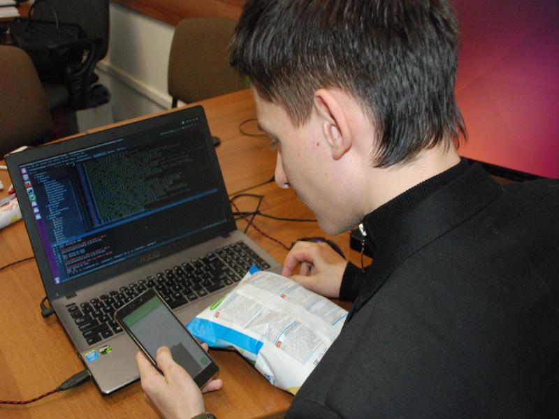 Тэстуем мабільны дадатак гродзенскіх студэнтаў, які шукае шкодныя інгрыдыенты ў складзе прадуктаў