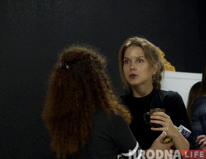 Танцорка прадставіла ў Гродне фотавыставу “палётаў без фоташопу”