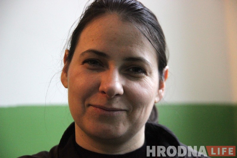 Глядзіце, як гродзенцы размалявалі звычайны пад'езд у хрушчоўцы. І на гэтым не спыняюцца!