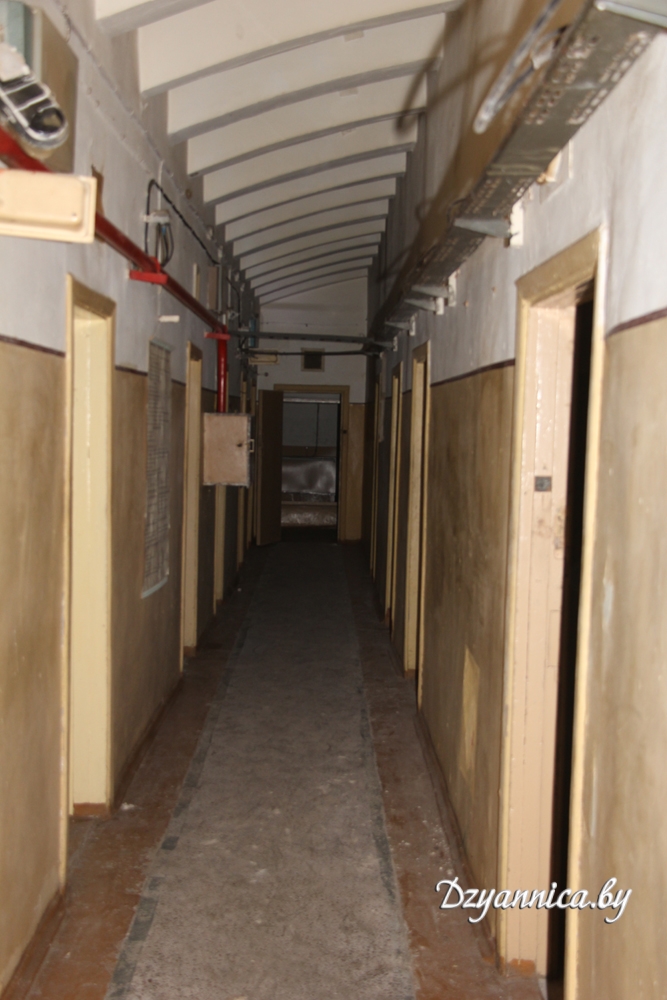 Галаваломкі на працягу гадзіны: пад Шчучынам адкрываюць падземны квэст-бункер