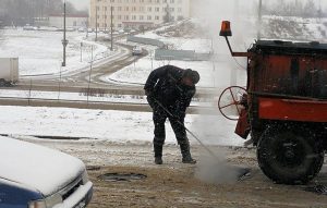 Гродзенскія ўлады патлумачылі, чаму рамантаваць дарогу ў снегапад гэта ОК Гродзенскія ўлады патлумачылі, чаму рамантаваць дарогу ў снегапад гэта ОК