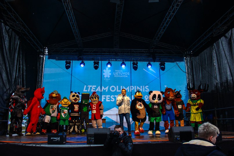 Талісман гродзенскага "Нёмана" Губі выступіў на літоўскім фестывалі: вясёлыя фоты