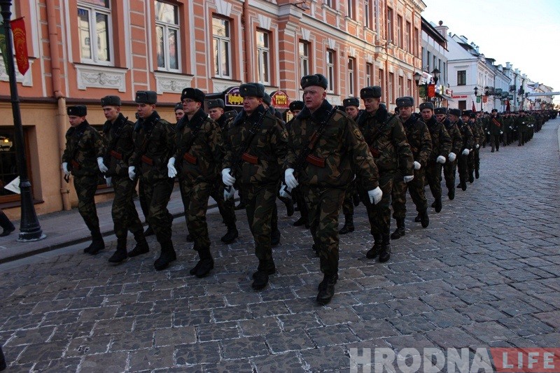 У Гродне з размахам адзначаюць 100-годдзе Узброеных сіл У Гродне з размахам адзначаюць 100-годдзе Узброеных сіл