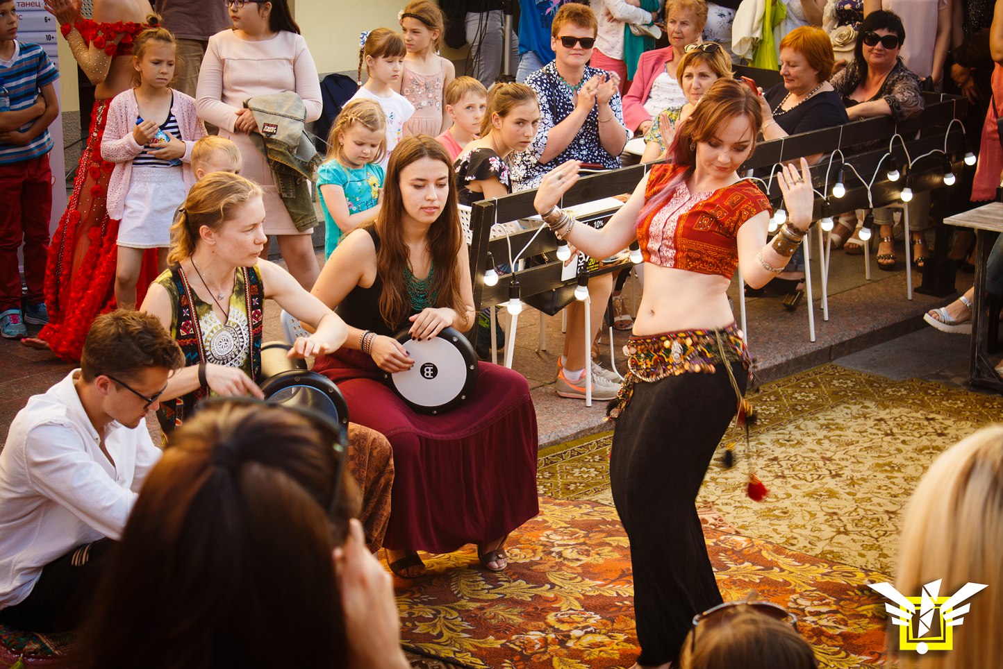 Чаму брэндам выгадна супрацоўнічаць з культурай: распавядае арганізатар гродзенскага Біг-міні фестывалю вулічнага мастацтва Чаму брэндам выгадна супрацоўнічаць з культурай: распавядае арганізатар гродзенскага Біг-міні фестывалю вулічнага мастацтва