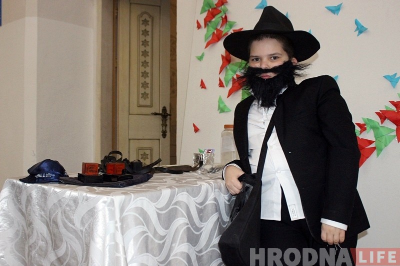 Гродзенскія яўрэі ў сінагозе адзначылі Пурым Гродзенскія яўрэі ў сінагозе адзначылі Пурым