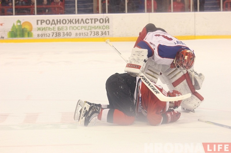 "Нёман" прайграў і даў магчымасць "Юнацтву" зраўняць лік у серыі "Нёман" прайграў і даў магчымасць "Юнацтву" зраўняць лік у серыі