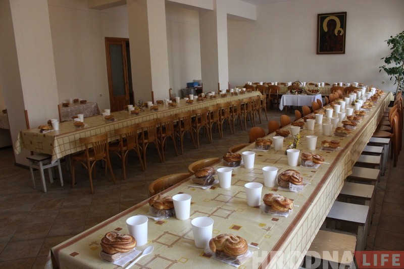 Для бедных і бяздомных у Гродне зладзілі Велікодны абед Для бедных і бяздомных у Гродне зладзілі Велікодны абед