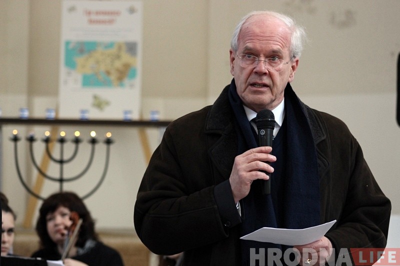 "Ніколі больш". У Гродне ўспомнілі мясцовых яўрэяў, якіх 75 гадоў таму вывезлі і амаль усіх знішчылі