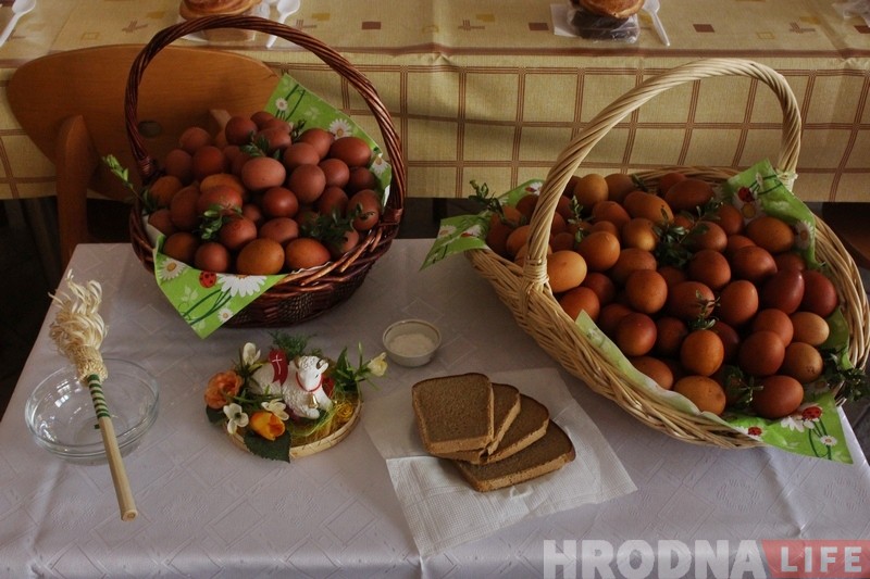 Для бедных і бяздомных у Гродне зладзілі Велікодны абед Для бедных і бяздомных у Гродне зладзілі Велікодны абед