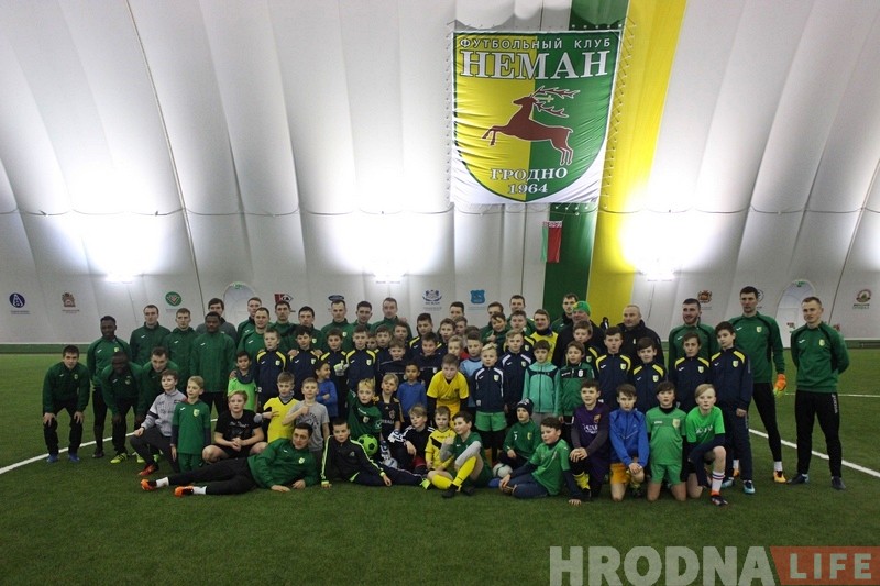 Ігар Кавалевіч: "Каб не выпадаць з гульнявога рытму - згуляем таварыскі матч з «Лідай»" Ігар Кавалевіч: "Каб не выпадаць з гульнявога рытму - згуляем таварыскі матч з «Лідай»"