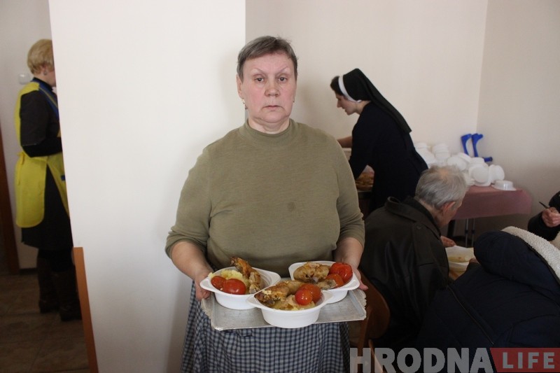 Для бедных і бяздомных у Гродне зладзілі Велікодны абед Для бедных і бяздомных у Гродне зладзілі Велікодны абед