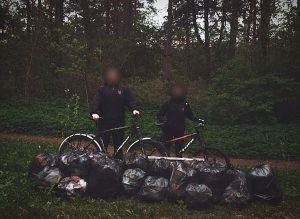 У Гродне прайшла “Гадзіна Зямлі”. Эка-анархісты назвалі яе “Гадзінай крывадушнасці” У Гродне прайшла “Гадзіна Зямлі”. Эка-анархісты назвалі яе “Гадзінай крывадушнасці”