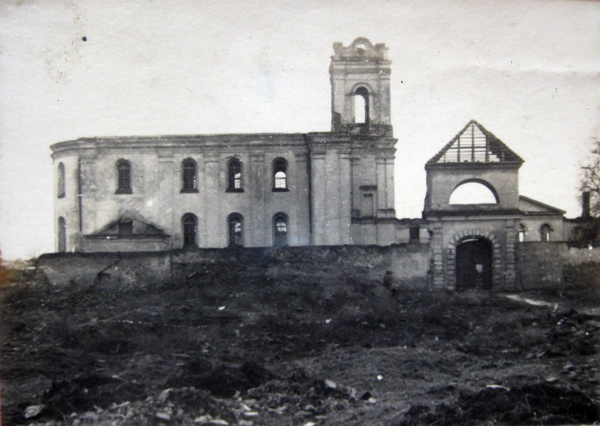 Як выглядаў кляштар на месцы драмтэатра ў Гродне - шмат старых фота