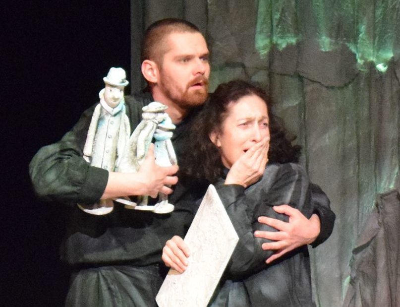 «Памры, але паглядзі спектакль!» Аляксандр Цебянькоў аб прэм'еры "Абяцання на досвітку" ў тэатры лялек