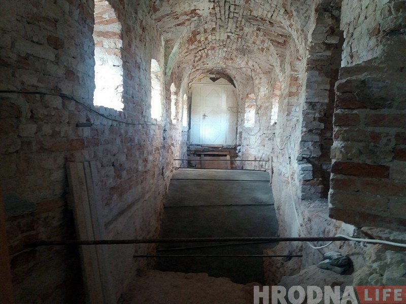 Галерэю Старога замку разбяруць? Пакуль толькі аварыйную частку