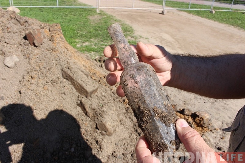 На Калючынскай будаўнікі натыкнуліся на падмуркі старога дома На Калючынскай будаўнікі натыкнуліся на падмуркі старога дома