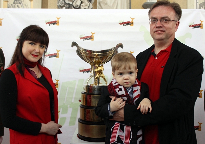 За два года больше 100 матчей:  как гродненская семья Мухиных болеет за "Неман"