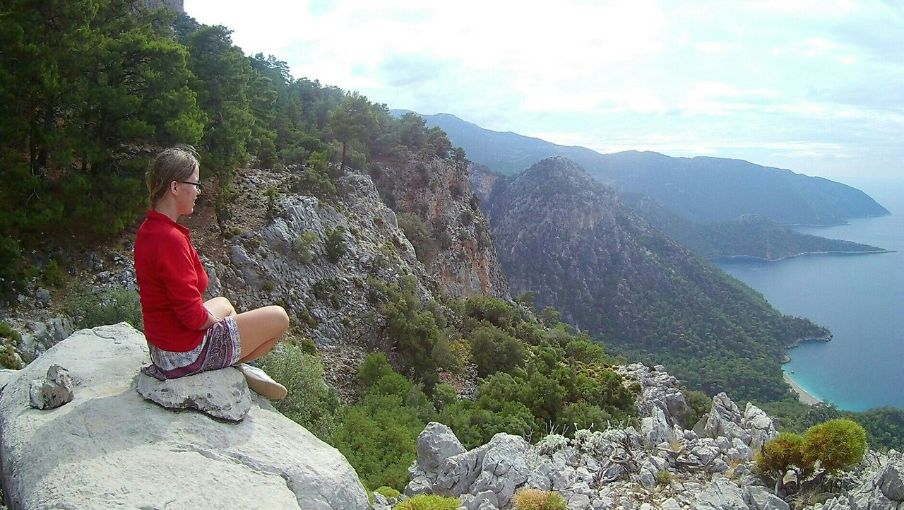 «Возім з сабой тарку для дранікаў». Беларуска з сябрам амаль год падарожнічаюць па свеце без запасу грошаў