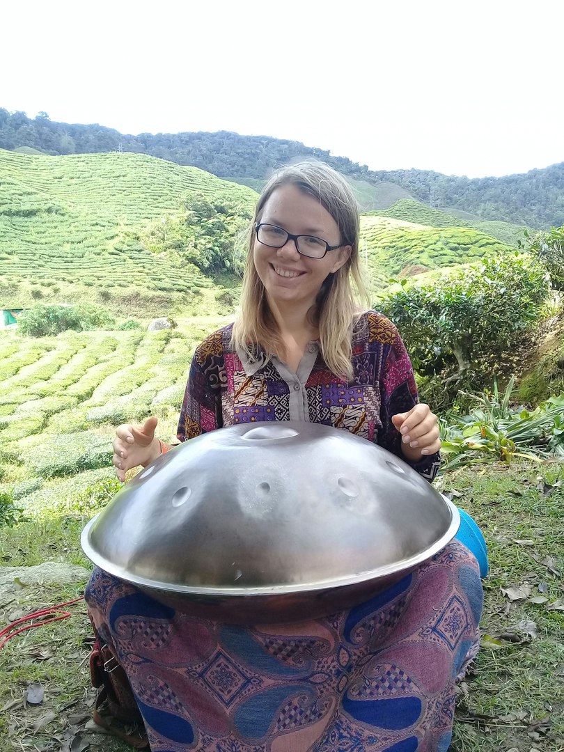 «Возім з сабой тарку для дранікаў». Беларуска з сябрам амаль год падарожнічаюць па свеце без запасу грошаў