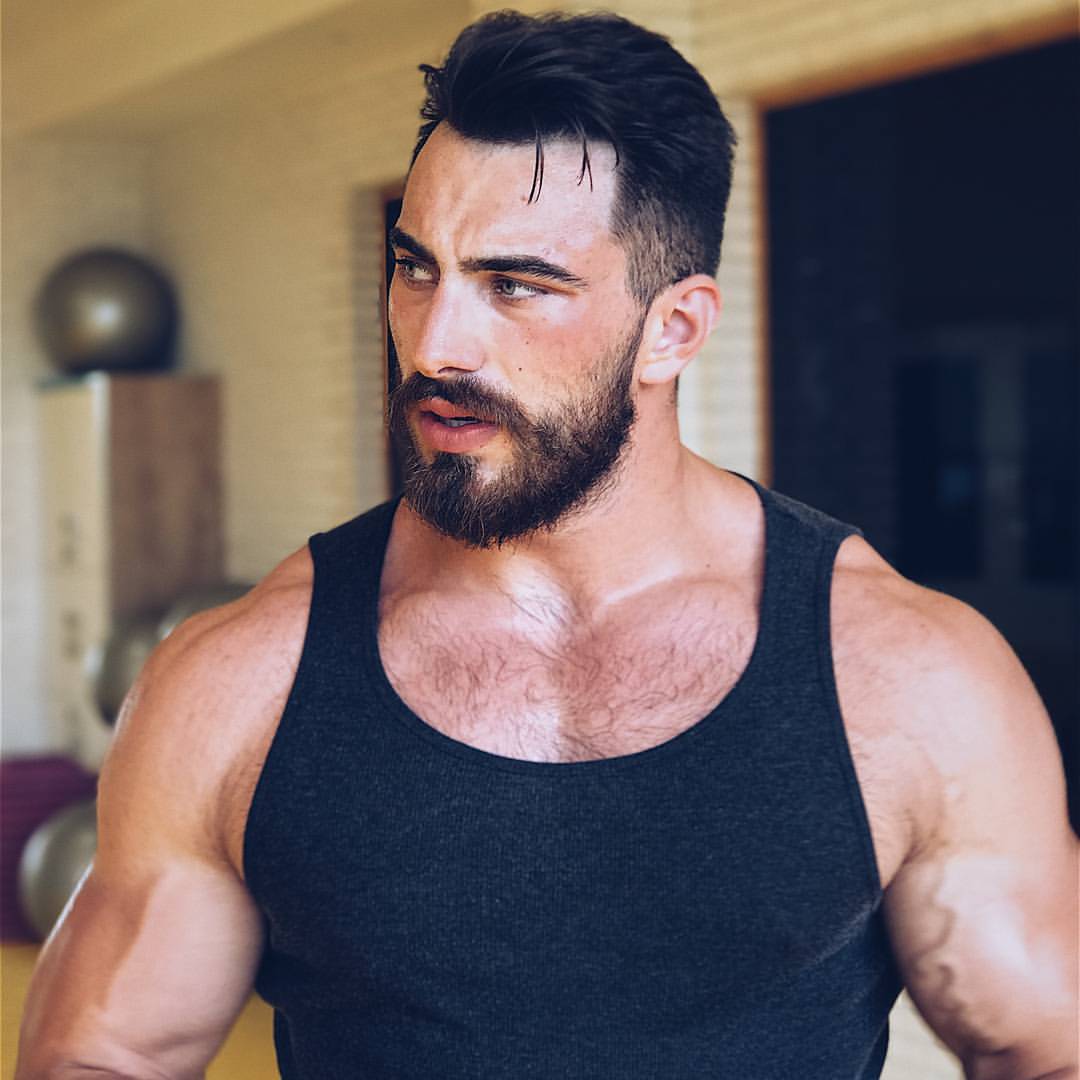 “Калі рукі ператвараюцца ў небяспечную зброю”. 5 гродзенскіх атлетаў пра тое, як дасягнуць поспеху ў спорце