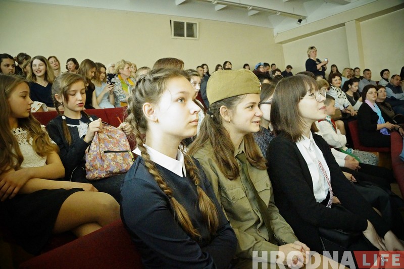 Пераможцы конкурса “Чытаем па-беларуску з velcom” давялі журы да слёз Пераможцы конкурса “Чытаем па-беларуску з velcom” давялі журы да слёз