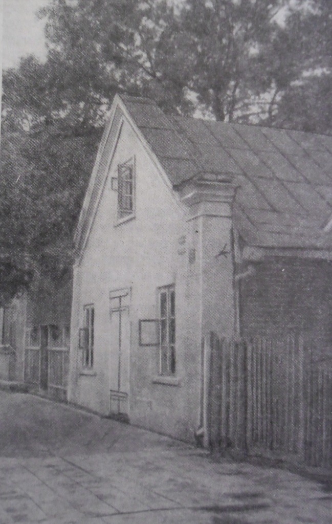 Як выглядалі дамкі майстроў на вуліцы Ажэшкі, якія знішчылі вялікія грошы Як выглядалі дамкі майстроў на вуліцы Ажэшкі, якія знішчылі вялікія грошы