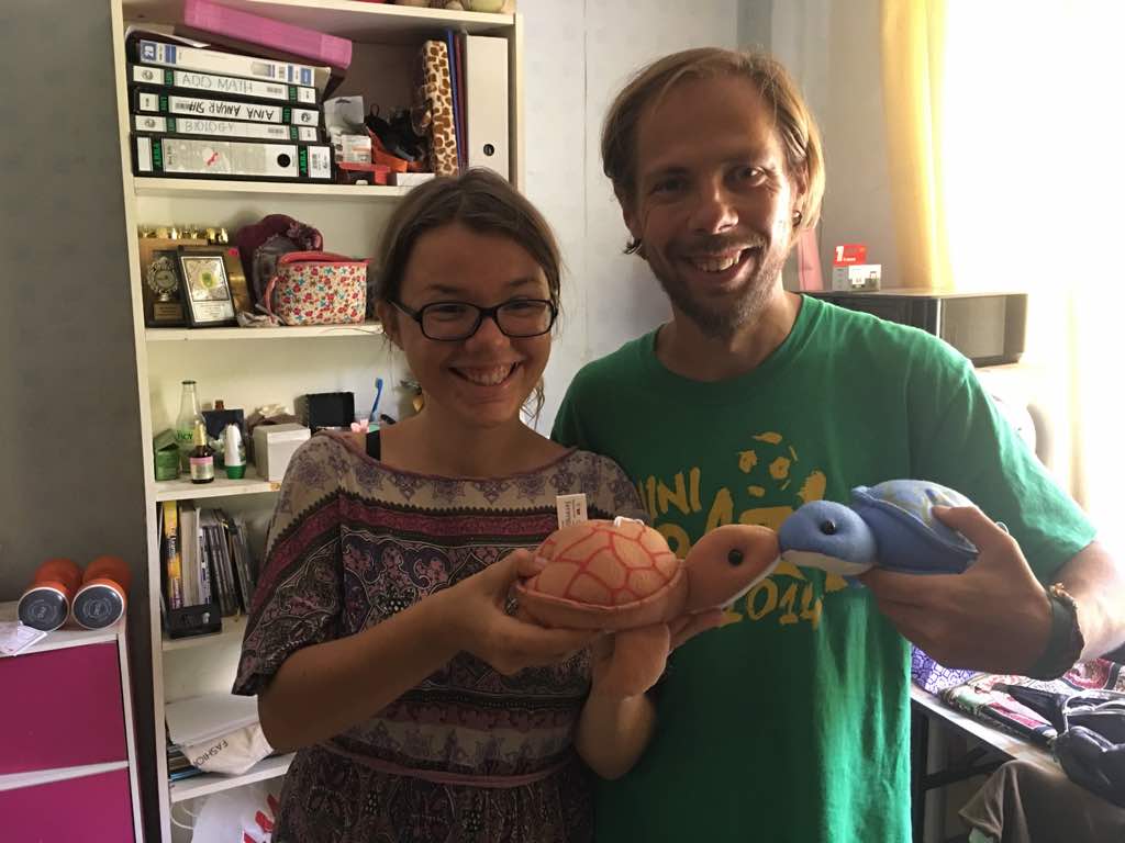 «Возім з сабой тарку для дранікаў». Беларуска з сябрам амаль год падарожнічаюць па свеце без запасу грошаў