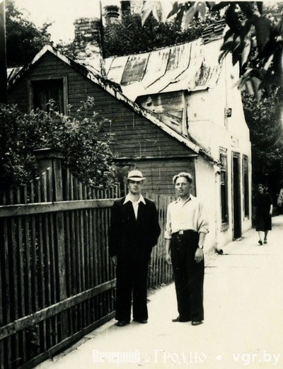 Як выглядалі дамкі майстроў на вуліцы Ажэшкі, якія знішчылі вялікія грошы Як выглядалі дамкі майстроў на вуліцы Ажэшкі, якія знішчылі вялікія грошы